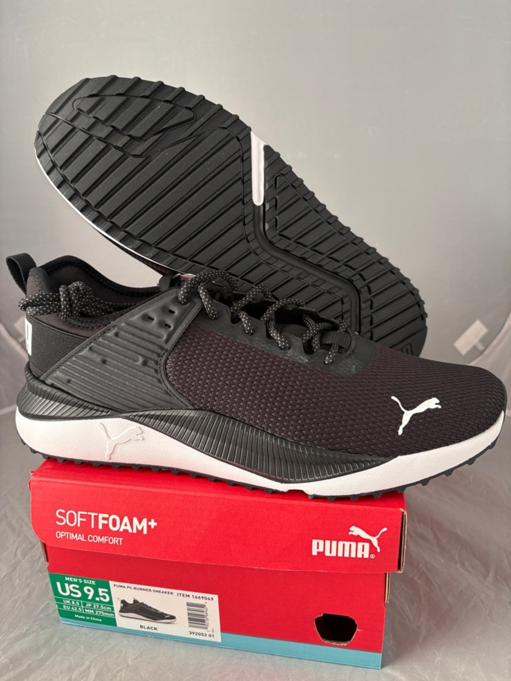 New Puma PC Runner Men’s Shoes Size 9.5 Black and White Knit Runner Sneakers